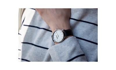 URBAN CLASSIC Ø35, SST case, silver-white dial, black leather - W