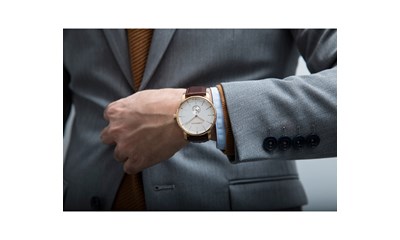 URBAN CLASSIC SMALL SEC Ø42, 3N, silver dial, brown leather - W