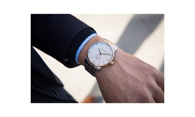 URBAN CLASSIC SMALL SEC Ø42, 2T 3N, silver dial, 2T bracelet - W